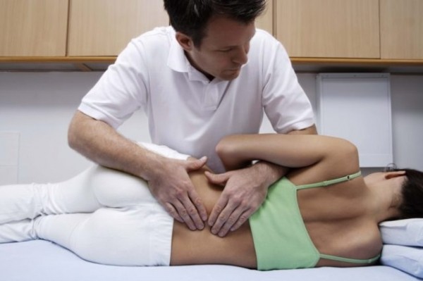 Лечебный массаж спины: техники, правила и показания