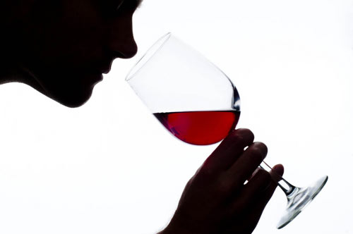 Проверяем вино на натуральность. Как проверить качество вина в домашних условиях?