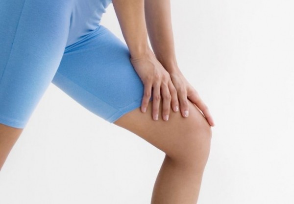 Почему во время месячных могут болеть ноги