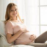 Причины раздражительность на разных сроках беременности и что делать