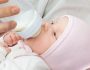 Какие антирефлюксные смеси лучше для новорожденных от срыгивания
