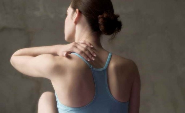 Насколько эффективны согревания шеи при остеохондрозе