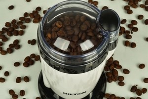 Кофемолка электрическая – как выбрать подходящую модель?