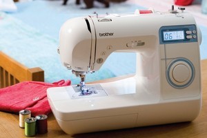 Как выбрать швейную машинку для дома – руководство для начинающих мастериц