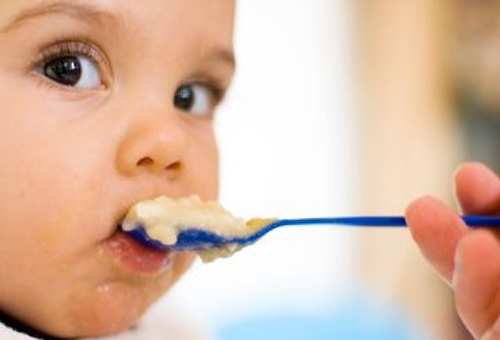 Со скольки месяцев можно кормить кашей ребенка при грудном вскармливании