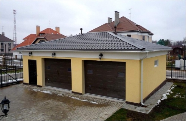 Выбор качественного и недорогого материала для крыши гаража