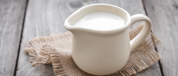 Чем полезно топленое молоко и какие есть противопоказания к употреблению