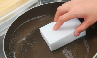 Вопрос безопасности: можно ли мыть посуду меламиновой губкой?