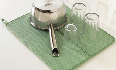 Обзор ковриков для сушки посуды после мытья: плюсы и минусы, стоимость, мнения покупателей